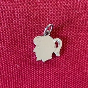 VTG I R.L. Griffith I Sterling Silver I Girl Silhouette Profile Small Flat Charm